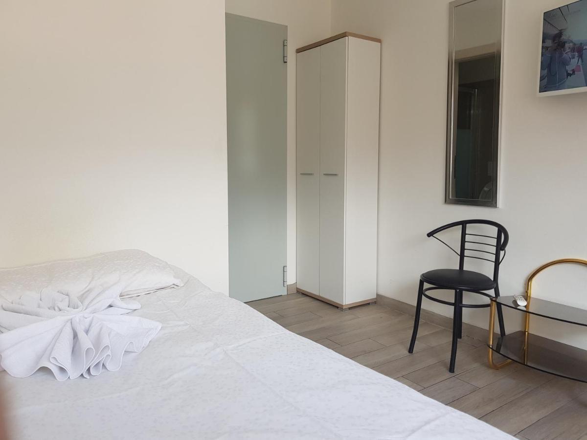 Bellinzona Rooms מראה חיצוני תמונה